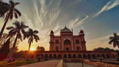 Why is Delhi suddenly so warm? Here's what IMD predicts for the coming days