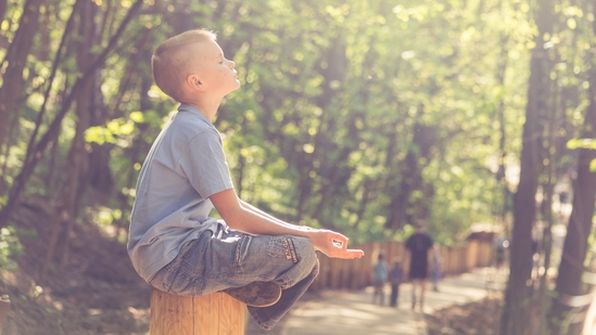 Sun protection for children: Tips to keep kids' delicate skin safe from harmful UV radiation (Photo by Vitolda Klein on Unsplash)