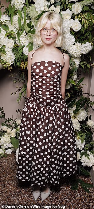 It featured a ruched bandeau bodice and balloon skirt