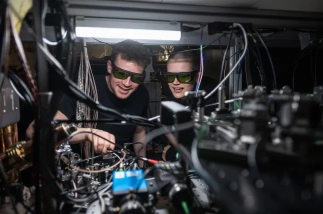 Oxford scientists achieve 'teleportation' in breakthrough https://www.ox.ac.uk/news/2025-02-06-first-distributed-quantum-algorithm-brings-quantum-supercomputers-closer