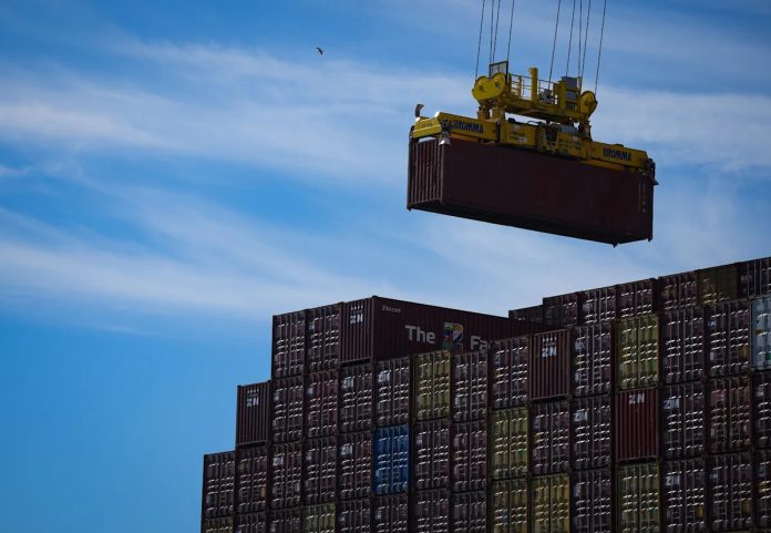 Canada sees record surge in U.S. exports ahead of new Canada sees record surge in U.S. exports ahead of new tariffs in August
