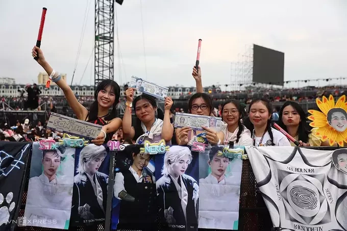 BIGBANG and other concerts drive 70% jump in air ticket bookings to Vietnam cities BIGBANG and other concerts drive 70% jump in air ticket bookings to Vietnam cities