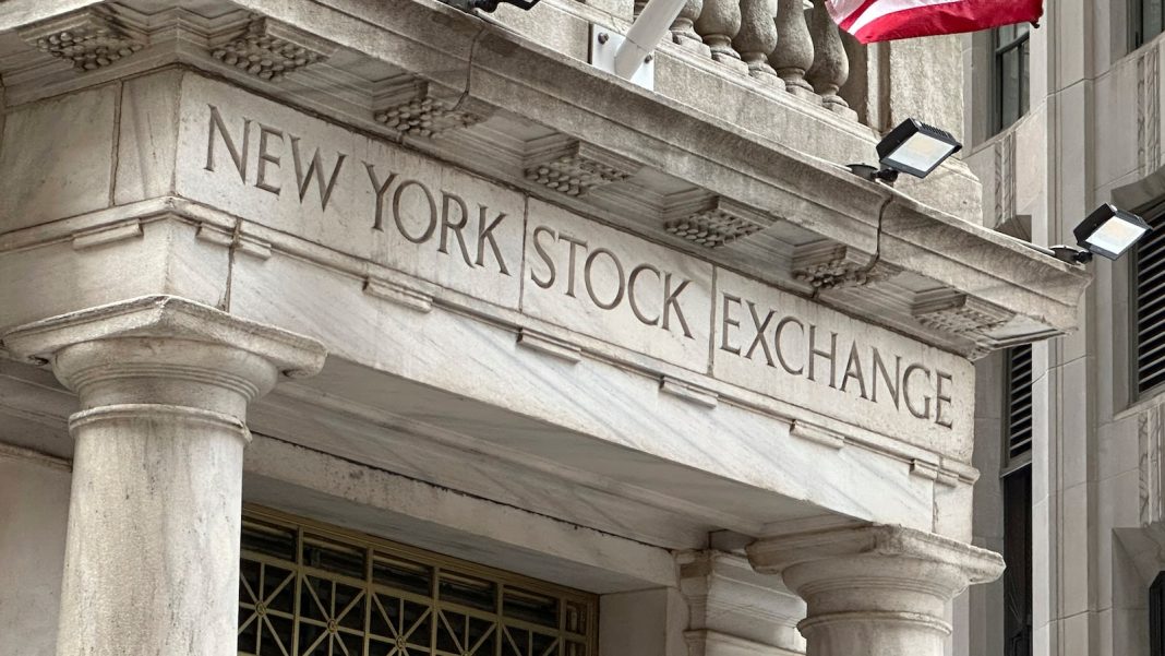 Americans 75 and older are wealthiest age group, Fed survey finds Americans 75 and older are wealthiest age group, Fed survey finds