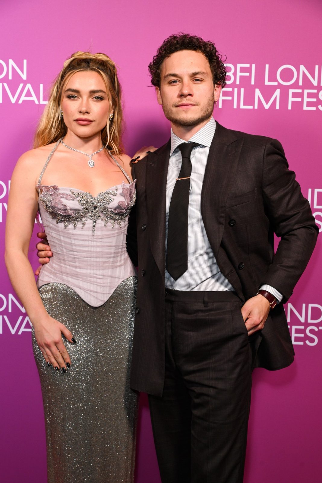 Florence Pugh Sparkles in Corset Gown While Making Red Carpet Debut With Boyfriend Finn Cole Apple App Store