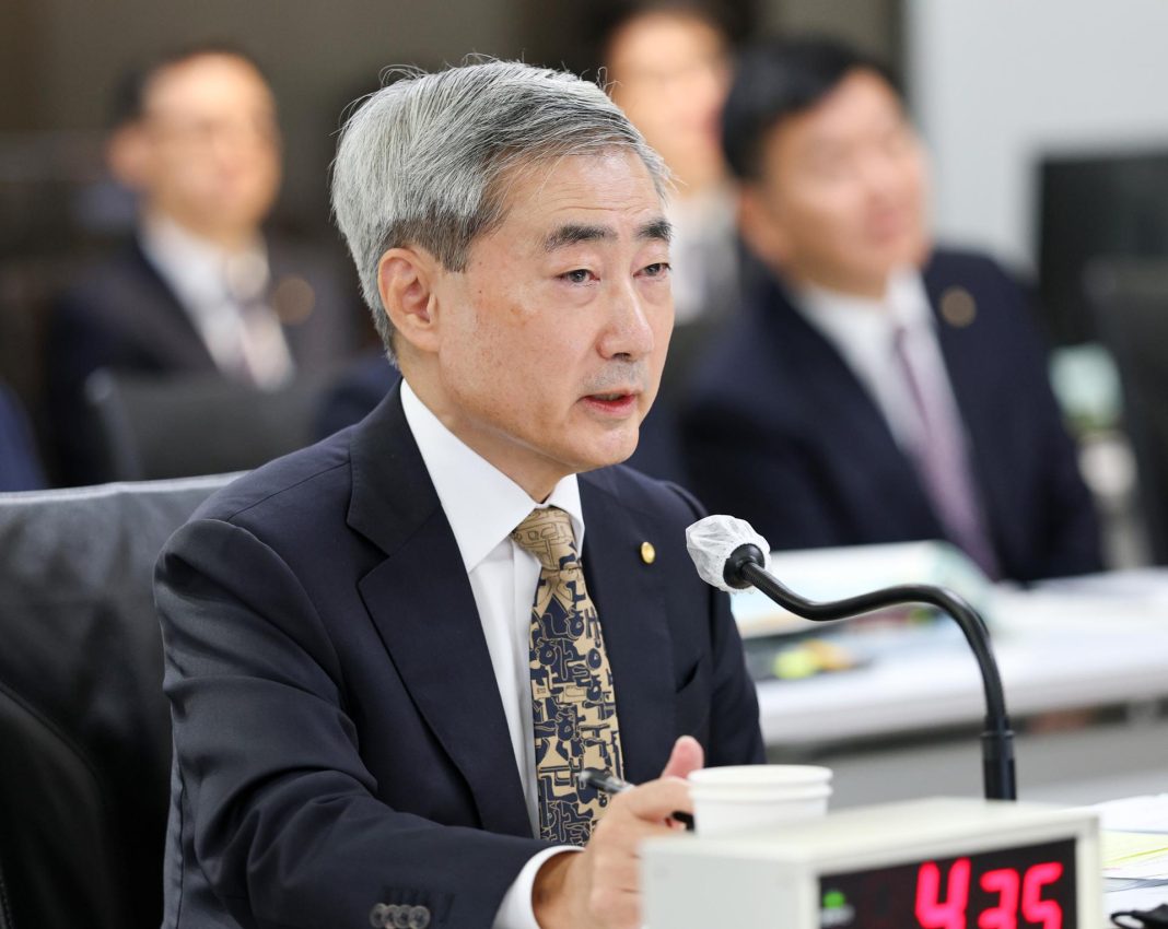 BOK chief to attend G20, IMF-WBG meetings in Bangkok Bank of Korea Gov. Shin Hyun-song answers questions during a parliamentary audit at the central bank in Jung District, Seoul, Monday. Joint Press Corps
