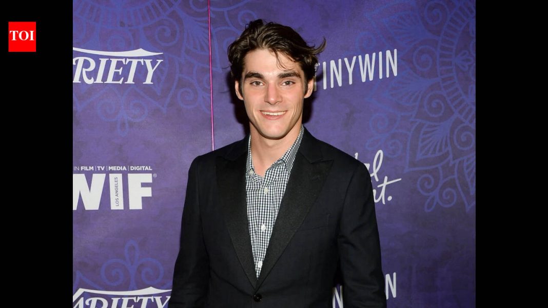 Rj Mitte Death: RJ Mitte dies by suicide: ‘Breaking Bad’ co-stars Bryan Cranston, Aaron Paul, Dean Norris, Marlee Matlin and other Hollywood stars pay tribute | Rj Mitte Death: RJ Mitte dies by suicide: 'Breaking Bad' co-stars Bryan Cranston, Aaron Paul, Dean Norris, Marlee Matlin and other Hollywood stars pay tribute |