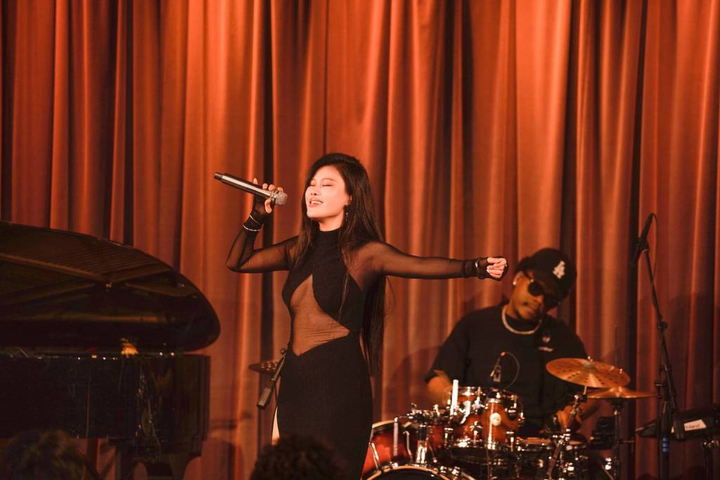 Tia Ray Is First Chinese Female Singer to Headline Grammy Museum Show Tia Ray Is First Chinese Female Singer to Headline Grammy Museum Show