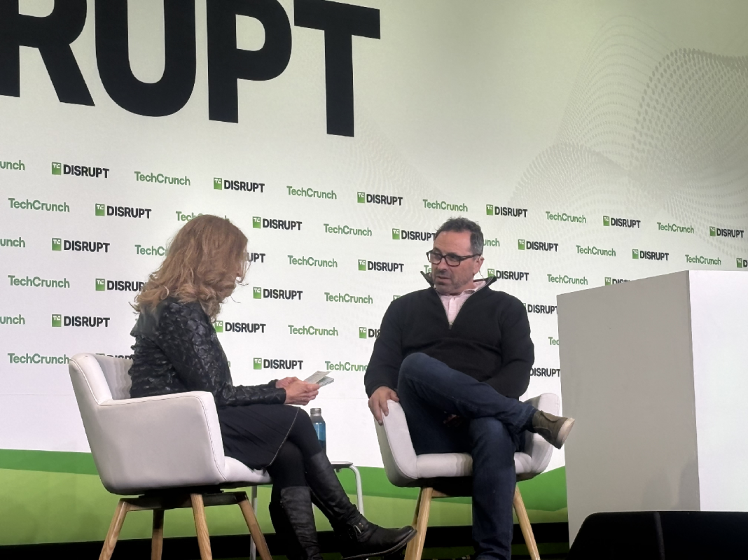 Although artificial intelligence (AI) technology is rapidly developing, the lack of data centers to ..