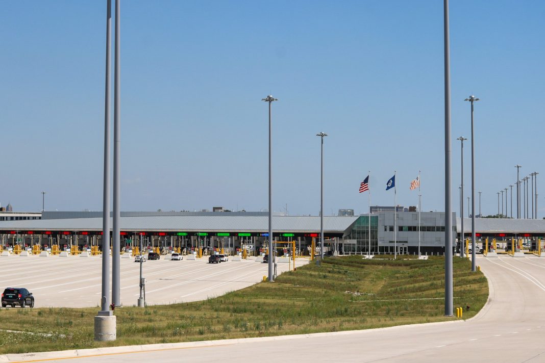 Who’s actually paying Michigan tariffs? Borders, customs and immigration, Detroit, Canada