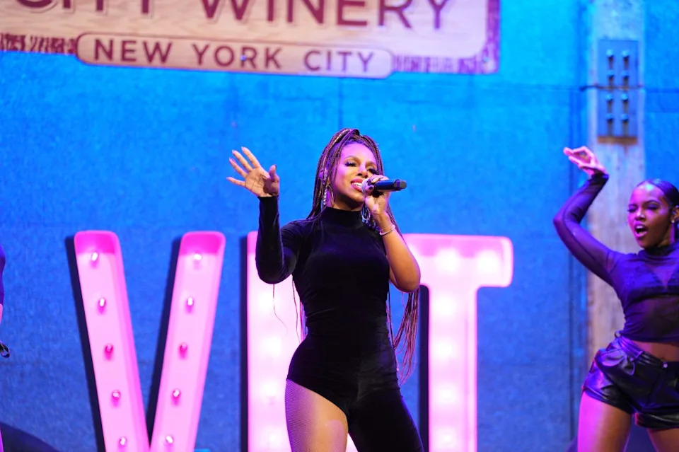 Last year's inaugural "VRT" Awards featured a musical performance from "Real Housewives of Potomac" alum Candiace Dillard Bassett. James Keivom