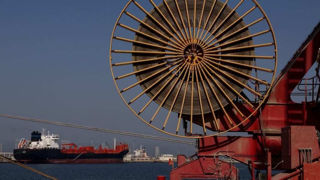 Iran ships some gas, jet fuel depsite US blockade through Gulf of Oman The Jerusalem Post - Israel News