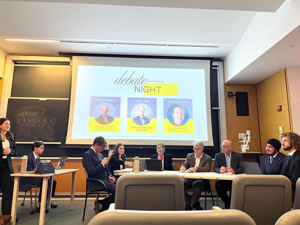 Students Debate U.S. Foreign Policy Pivots with Pardee Distinguished Fellow and Professors Students Debate U.S. Foreign Policy Pivots with Pardee Distinguished Fellow and Professors