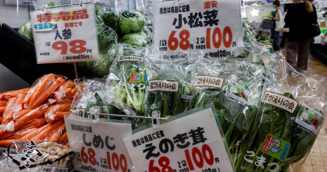 Japan’s leafy greens shortage hits restaurants Japan's leafy greens shortage hits restaurants