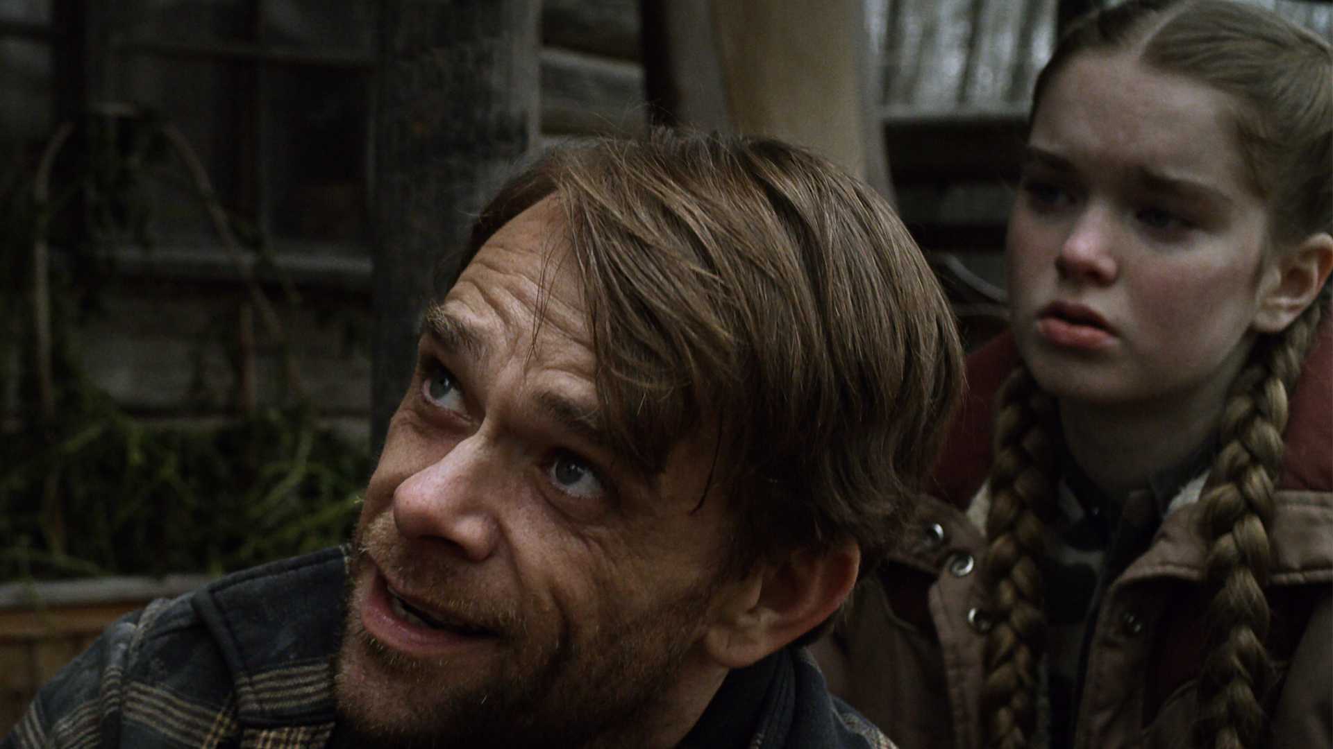 Nick Stahl and summer h Howell in hunter hunter