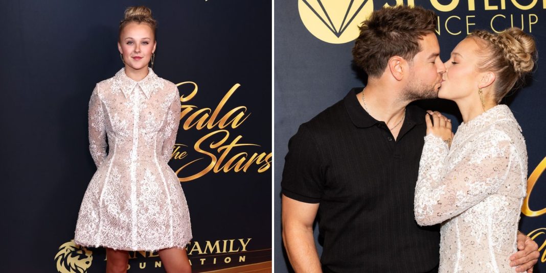 JoJo Siwa shows off different style as she kisses Chris Hughes on red carpet Chris Hughes and JoJo Siwa kiss on the red carpet