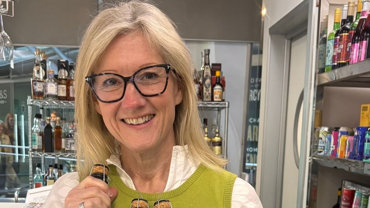 Kathryn Turner: The 50-Something TikTok Star Ripping Up The Influencer Kathryn Turner: The 50-Something TikTok Star Ripping Up The Influencer Rulebook