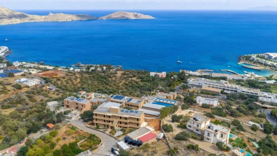 Why Celebrities Love This Crete Luxury Resort Why Celebrities Love This Crete Luxury Resort
