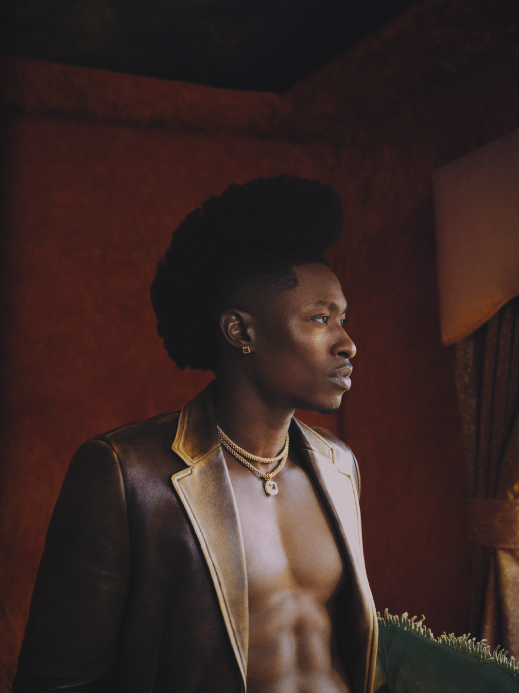 Lucky Daye, an R&B musician who jumped from background vocals to Grammy winners by pop stars suc.. Lucky Daye, an R&B musician who jumped from background vocals to Grammy winners by pop stars suc..