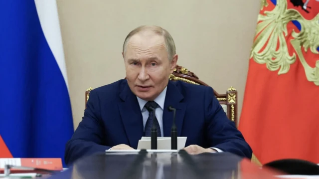 Putin says EU, NATO ‘confrontational’ policy dragging out Ukraine war Putin says EU, NATO 'confrontational' policy dragging out Ukraine war