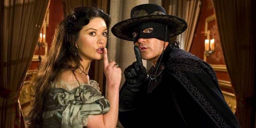 Zorro and Elena shushing each other in The Mask of Zorro