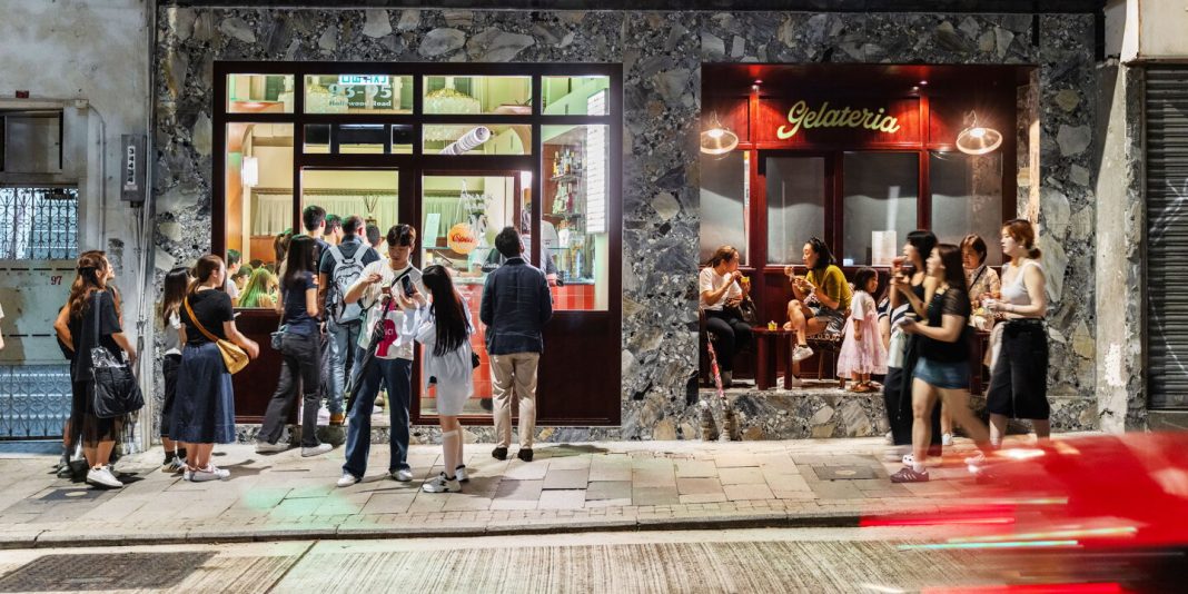 Things to Do on Hollywood Road, Hong Kong Things to Do on Hollywood Road, Hong Kong