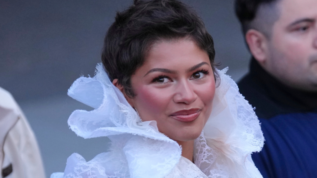 Zendaya trades the strobe of the paparazzi cameras for high school football Zendaya trades the strobe of the paparazzi cameras for high school football