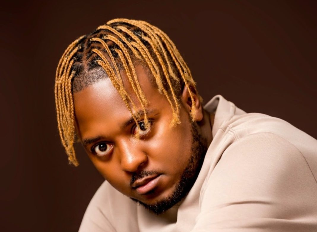 Flash Ikumkani Taps Emtee For New Single “Badman” Ahead Of “Minenzima” Album Release Flash Ikumkani Taps Emtee For New Single “Badman” Ahead Of “Minenzima” Album Release