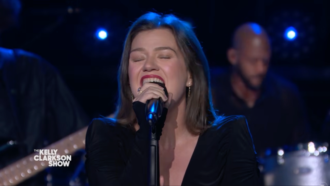 'The Kelly Clarkson Show' Leads 2026 Daytime Emmys (Complete List of Winners)