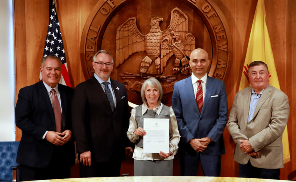 Fujitsu Partners with State of New Mexico to Establish Quantum Computing R&D Center Fujitsu Partners with State of New Mexico to Establish Quantum Computing R&D Center