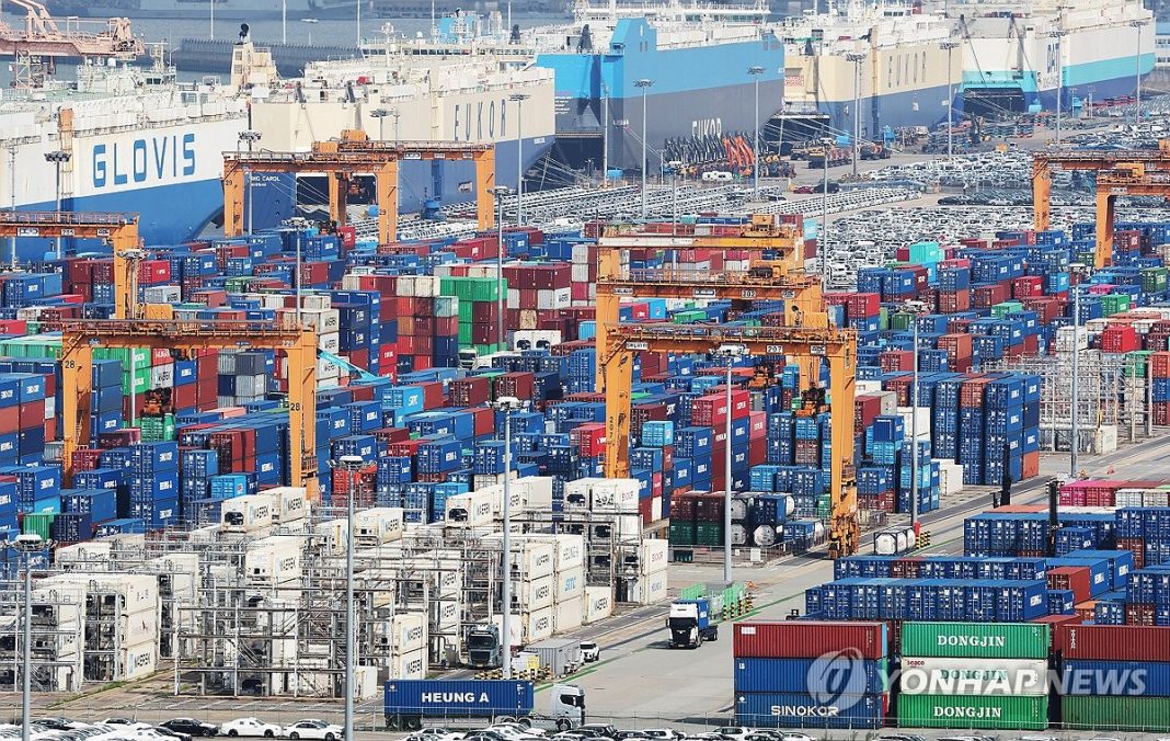 S. Korea's Q2 current account surplus ranks 2nd on robust chip exports