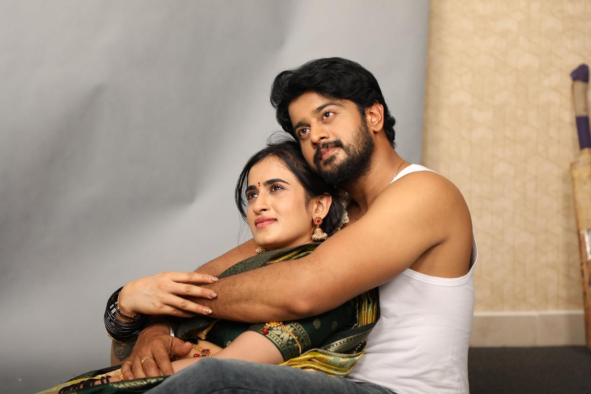 Thapaswini Poonacha and Shree Ram in ‘Premada Oorali’.